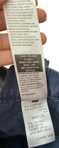 Levi’s Signature Outdoors Men’s Convertible Cargo Pants W42 L32 Navy - Picture 8 of 10