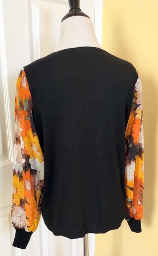 Suéter LULAROE Negro Penny Top con Mangas Florales Semi Transparentes Otoño (S) Nuevo con Etiquetas - Imagen 5 de 5