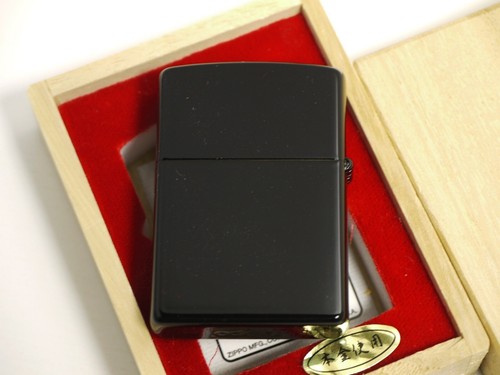 ZIPPO MAKI-E,RED DRAGON,REAL GOLD LEAF,HIGH QUALITY JAPAN 05393 - Picture 5 of 8