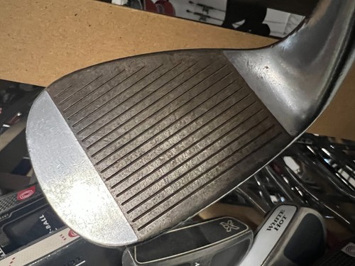 TaylorMade 54* Milled Grind 11-bounce Wedge with Dynamic Gold S200 shaft 1105 - Picture 2 of 3