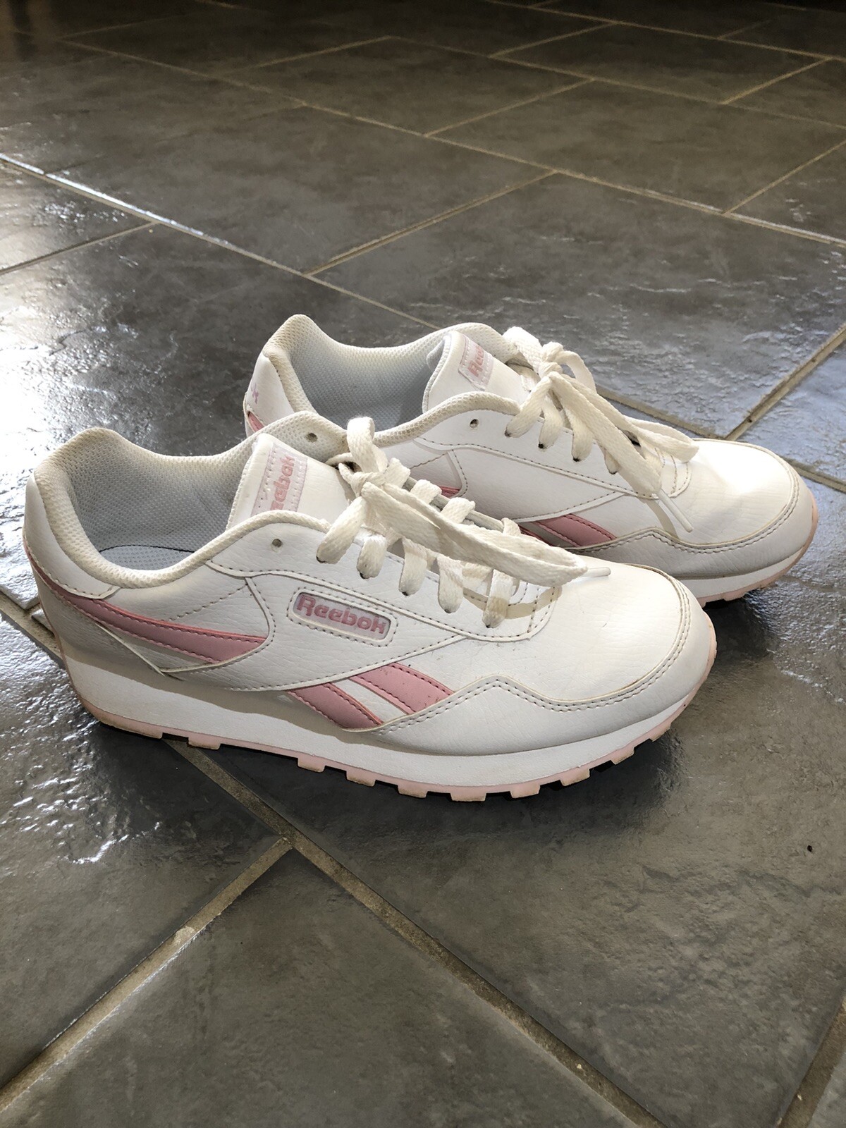 Exceptional Used Reebok Classic White & Pink Trainers Size 4 Womens