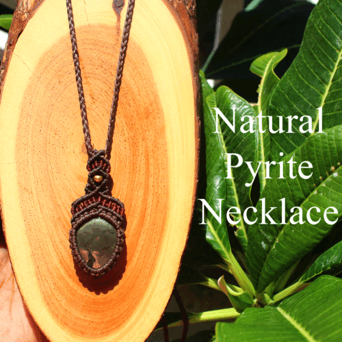 Collana artigianale pietra preziosa Reiki ciondolo boho macramè pirite dorata naturale - Foto 6 di 17