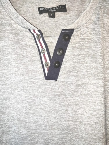 Brave Soul Grey T SHIRT Mens V-Neck Tee, Size Small, Regular Fit - Picture 6 of 8
