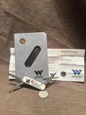 Wenger Swiss Army Knife White Elle & Lui Esquire W/ Coin New Rare