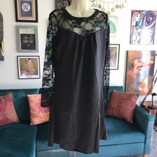 HOTOUCH size M Black Stretch Shift Dress with Sheer Lace Sleeves & Shoulders NWT