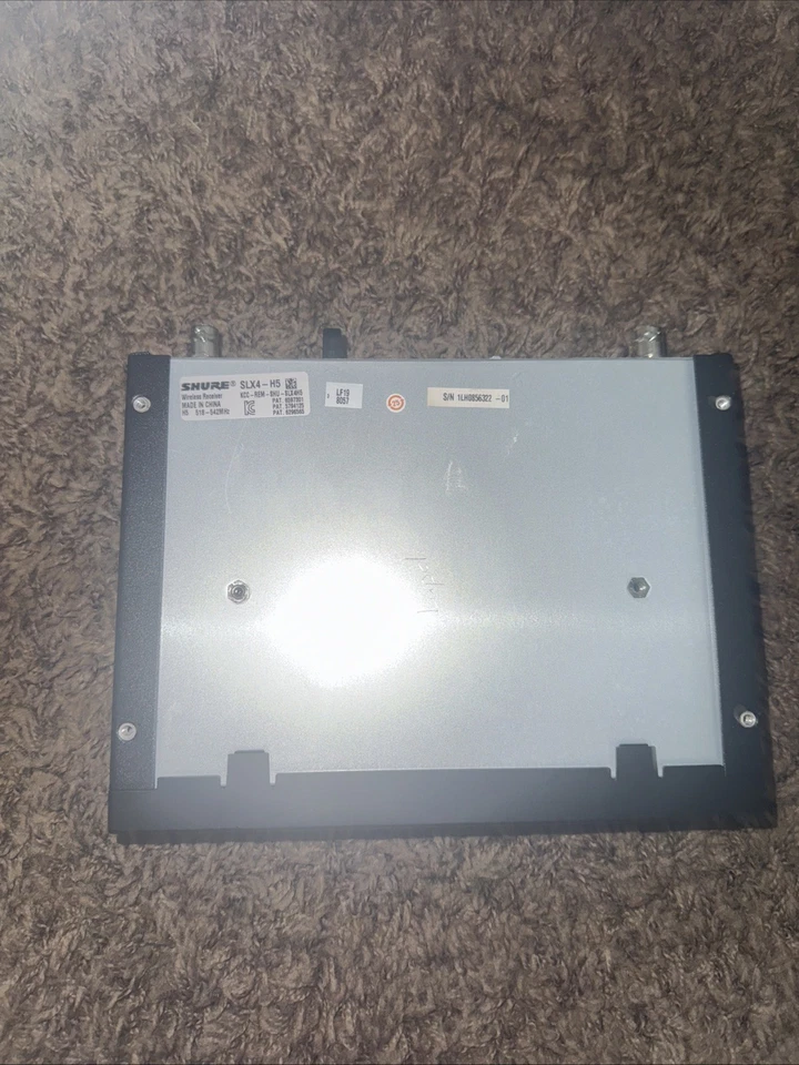 Shure SLX4 H5 518-542MHz Wireless Microphone Diversity Receiver w/o Power Supply - Image 3 of 4