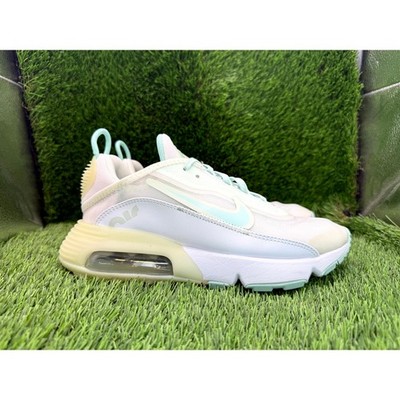 Nike Air Max 2090 DJ3029-100 Athletic Sneaker Womens 7 Beige Nylon Gym Running