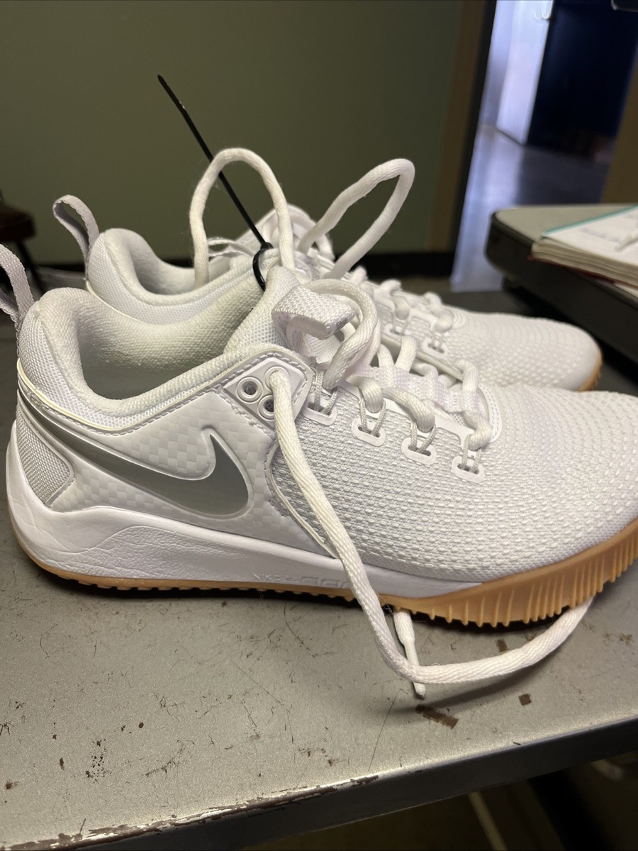 Nike Women's Air Zoom Hyperace SE Volleyball, White, Size