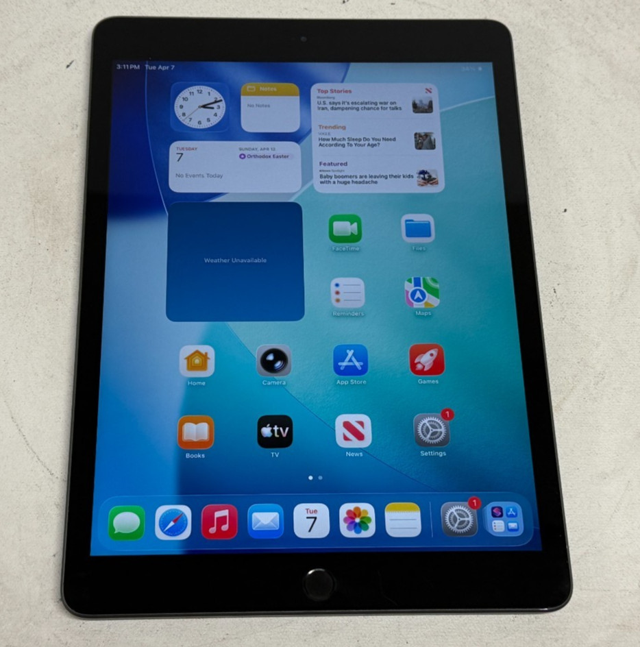 Apple iPad 8th Gen 10.2" (128GB Storage - Space Gray - MYLD2LL/A)