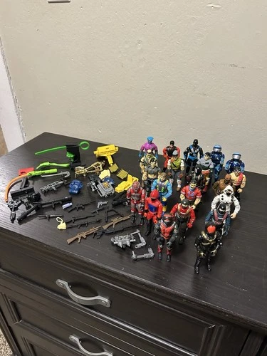 Hasbro GI Joe 21 Figure Accessory Mixed Lot Vintage 80s/90s