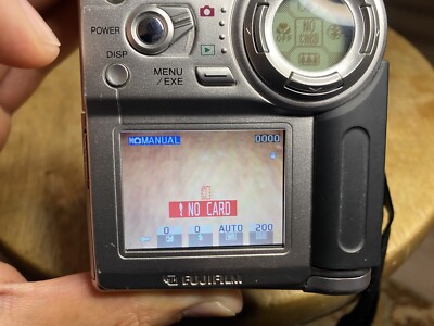 FUJIFILM Fuji FinePix 4700z Compact Digital Camera Silver TESTED