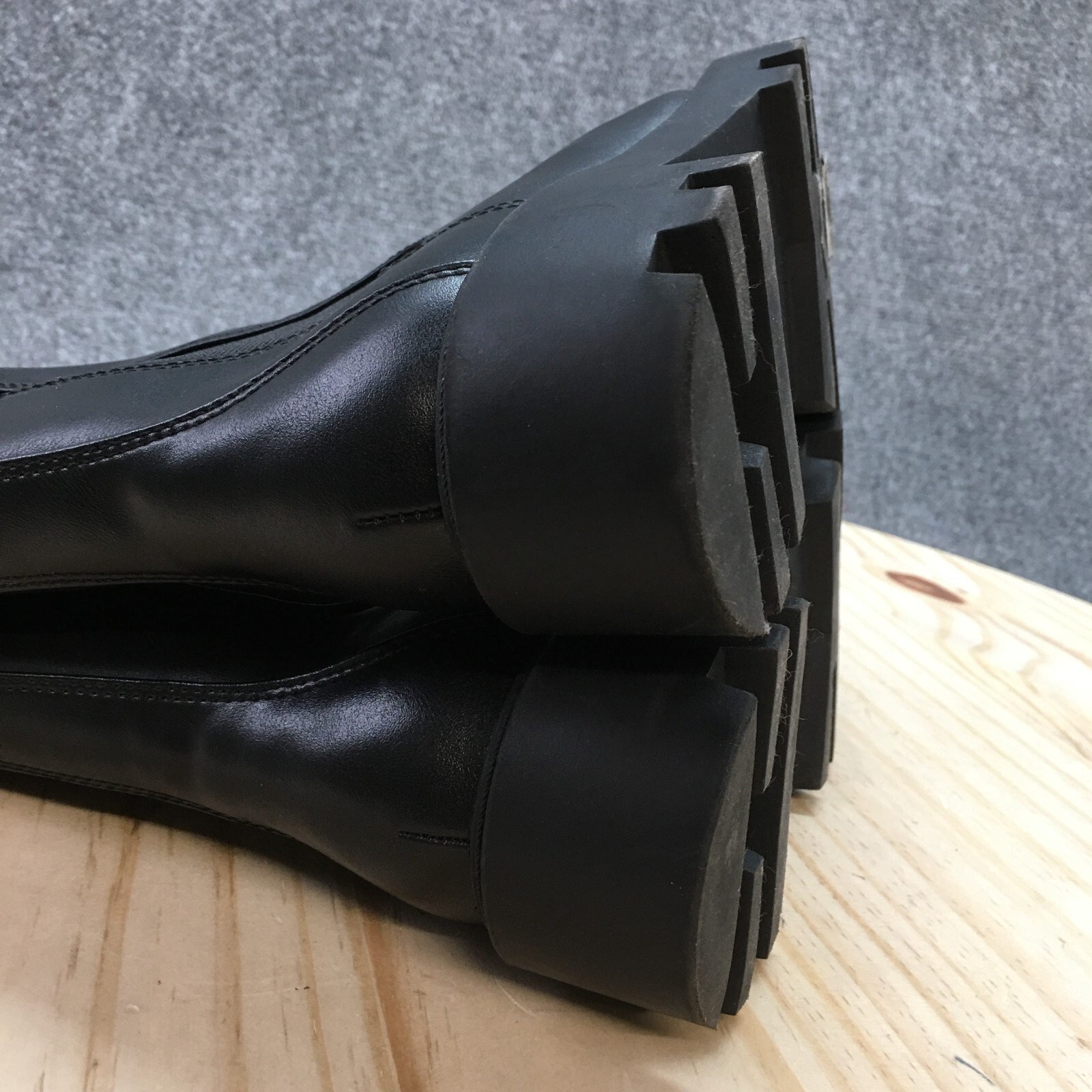 H & M Boots Womens 36 Chelsea Ankle Booties Black Pull On Chunk Heels Comfort