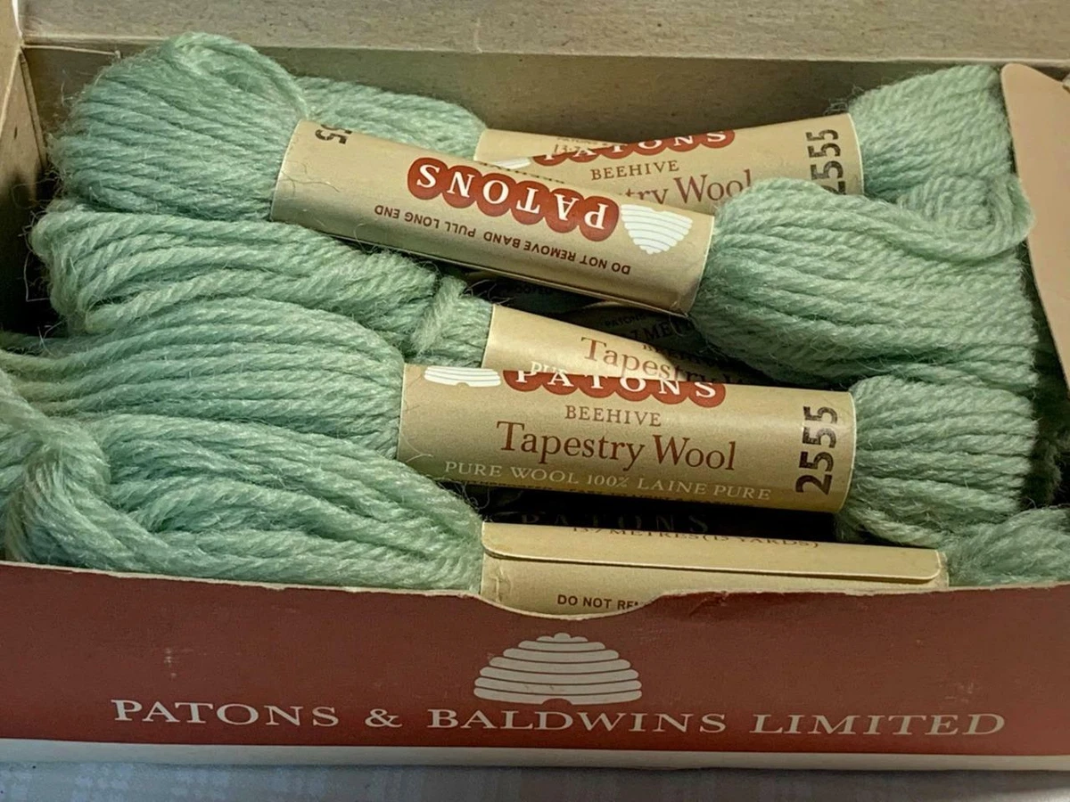 PATONS Beehive 100 Pure Tapestry Wool 2555 Dye Lot 431 11 SKEINS 15 YARD EACH