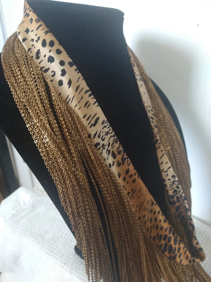 Collar de cadena multihilo cinta satinada Ranjana Khan, estampado animal. 28" nuevo sin etiquetas Foto 3 de 4