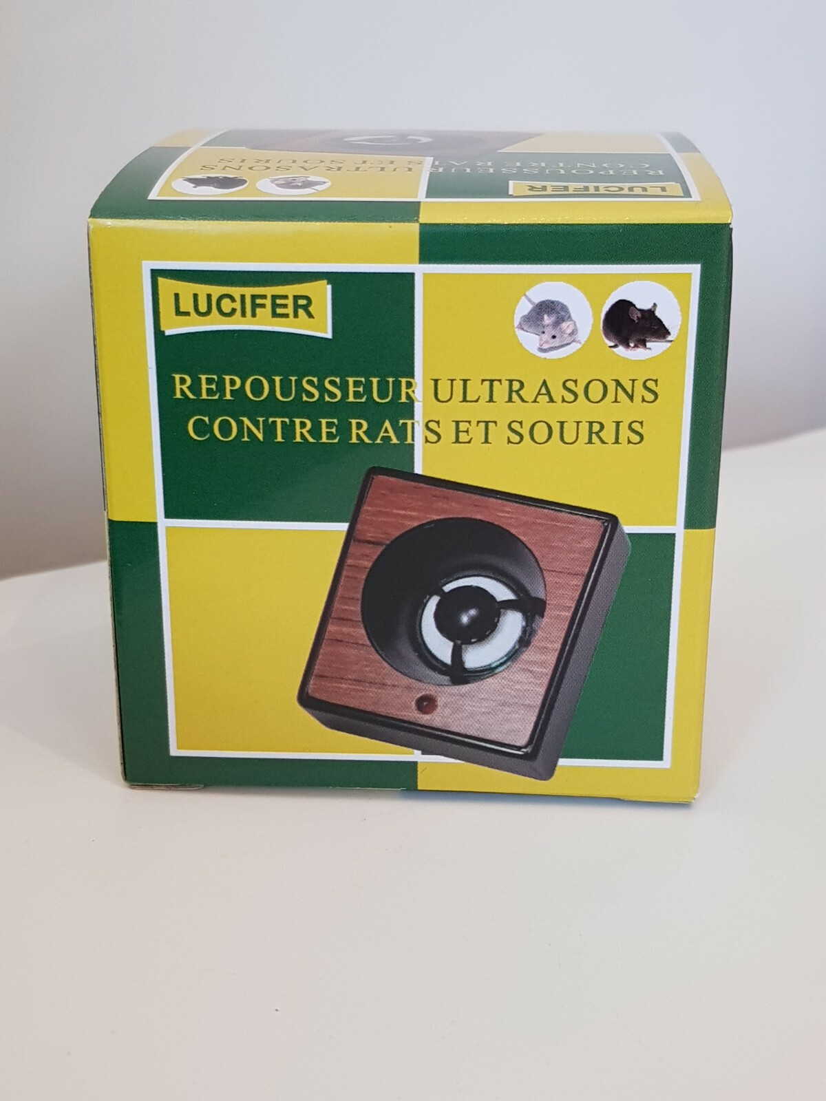 Repousseur ultrason souris et rats Lucifer blanc à double fréquence pour la cuisine