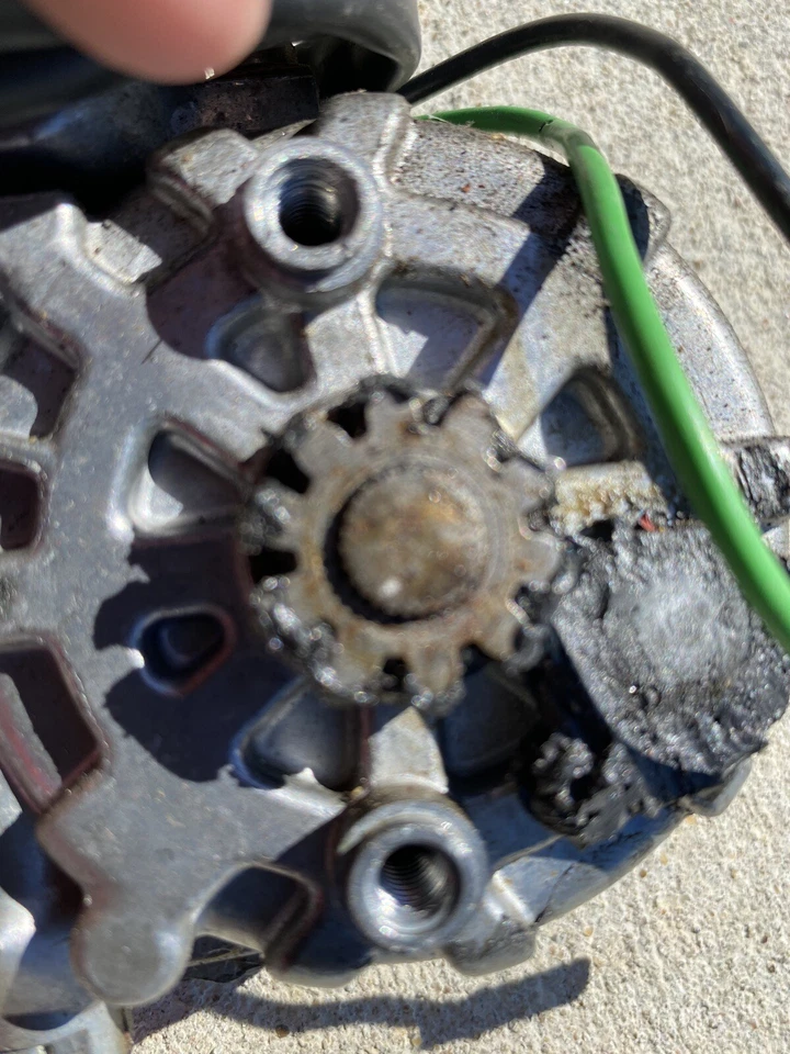 0018204942 0130821037 Left Rear Window Motor 300SD 500SEL 560SEL 380SE 300SE 126 - Image 3 of 3