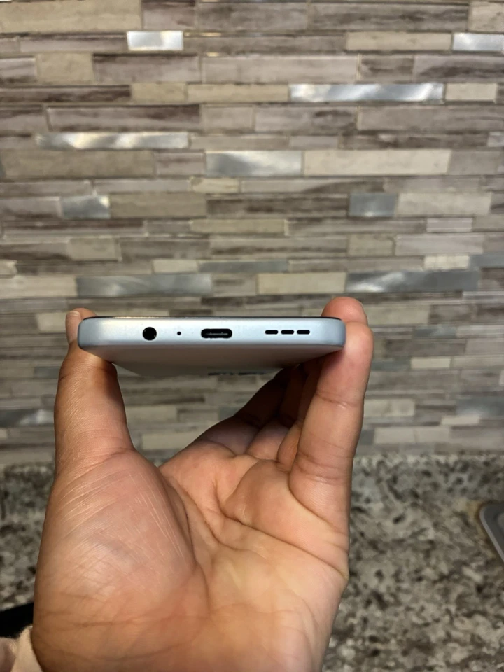 T-Mobile Revel 8 5G Smartphone - Image 3 of 4