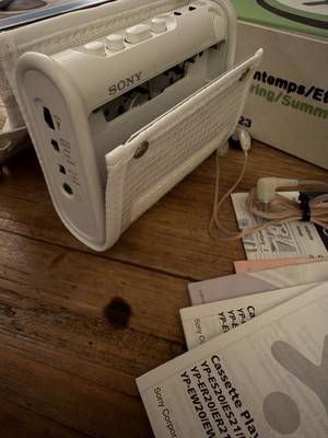 Sehr seltener Walkman Sony Yppy ''Rock Pitcher'' YP-EW23 Kassettenspieler Neu