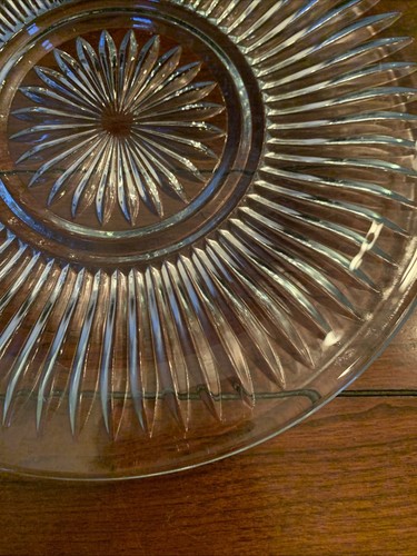 Plato de cena/plato de servir vintage de vidrio transparente con corte de diamante. "10"" de diámetro" - Imagen 5 de 10