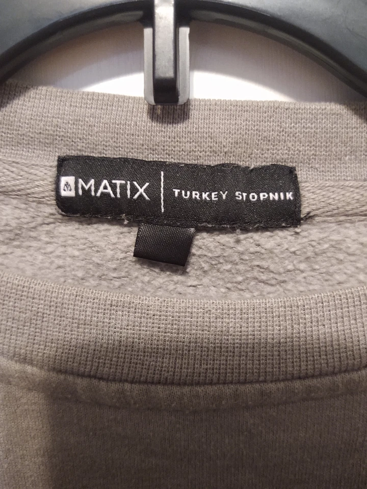 Sudadera Matix Para Hombre’s L Gris Cuello Redondo Manga Larga Logo Pullover Estilo Patín Foto 2 de 4