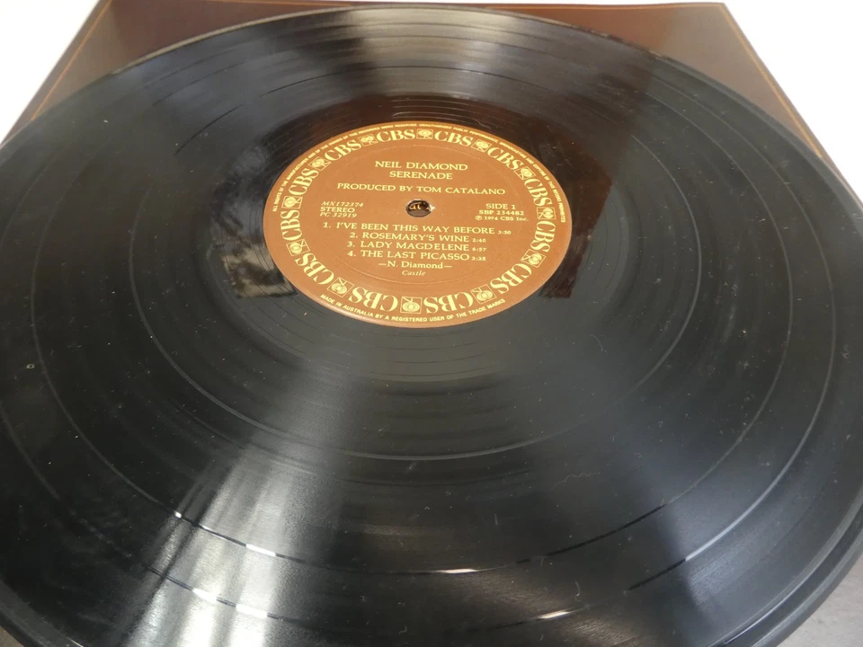 NEIL DIAMOND SERENADE 1974 CBS RECORD LP VINTAGE VINYL AUSTRALIA - Image 4 of 4