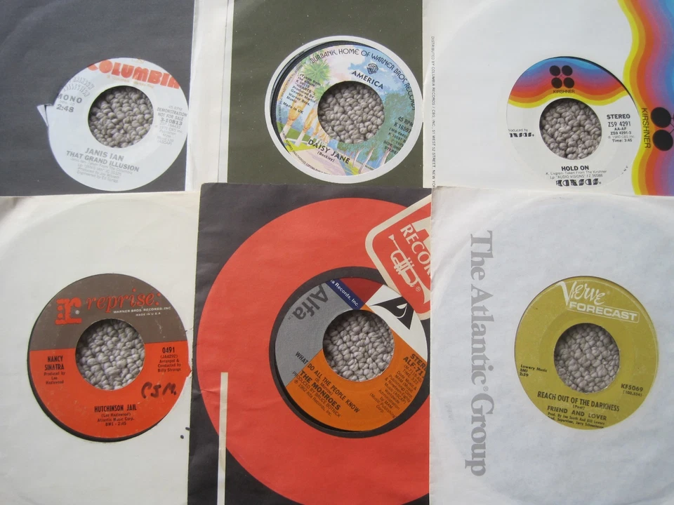 150+ Rock 45 RPM 7" Beatles Beach Boys Bowie CCR Bruce Springsteen Lynyrd Doors - Image 2 of 4