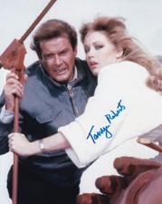 TANYA ROBERTS signed Autogramm 20x25cm JAMES BOND in Person autograph COA