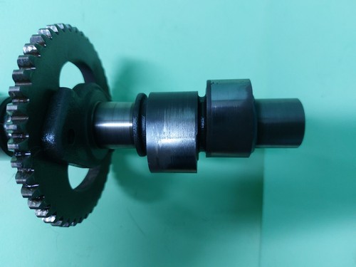 Honda CB 250 N CB250N CAM SHAFT CAMSHAFT WITH GEAR - Picture 7 of 8