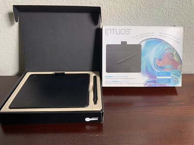 Wacom Black Small Intuos Art Pen and Touch Tablet CTH490AX