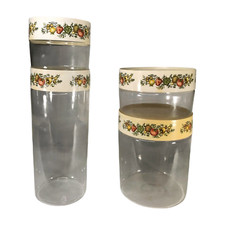 Vintage Pyrex Containers (4 with lids, Made in the USA)