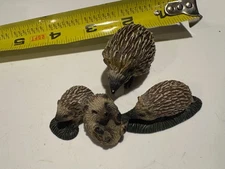 Schleich 2009 HEDGEHOG Family Small Animal Figure Set Retired 