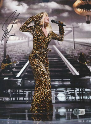 SHANIA TWAIN SIGNED GREATEST HITS SUMMER TOUR LIMITED POSTER - BECKETT