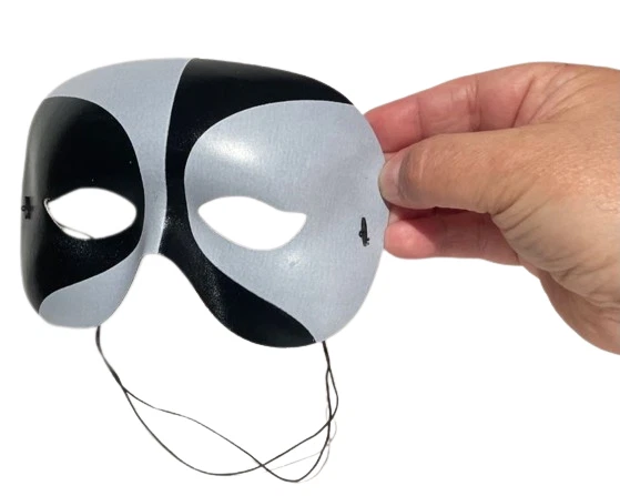 ЧЕРНАЯ БЕЛАЯ ПОЛУМАСКА ВУДУ для лица глаз взрослых Mardi Gras Mime клоун шут домино  - Изображение 4 из 4