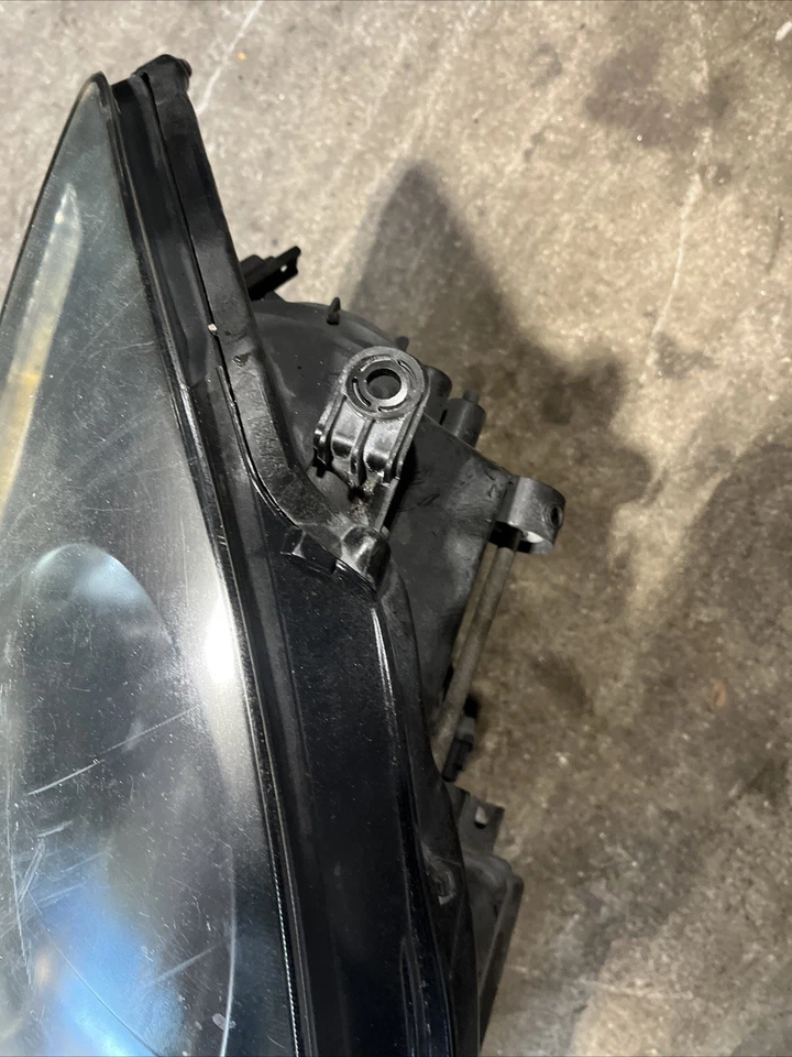 2003 05 INFINITI G35 Coupé LH RH HID XENON HEADLIGHT OEM - Image 4 of 4