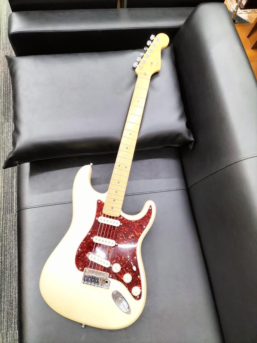 FENDER USA AMERICAN DELUXE STRATOCASTER Electric Guitar-02 | eBay