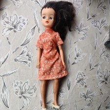 Vintage Pedigree Sindy Doll Brunette -Number  033055X
