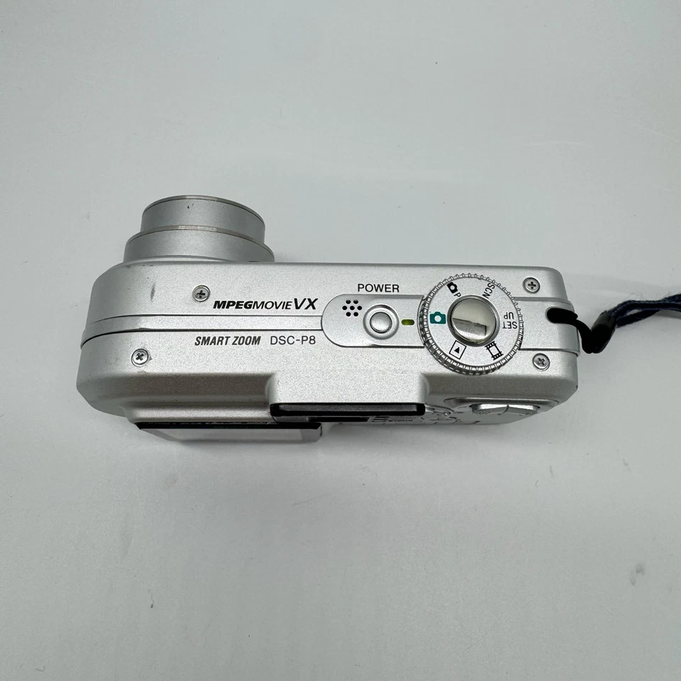 Sony Cyber-Shot DSC-P8 3.2MP Compact Digital Camera w/ Battery *No Charger* - Image 4 of 4