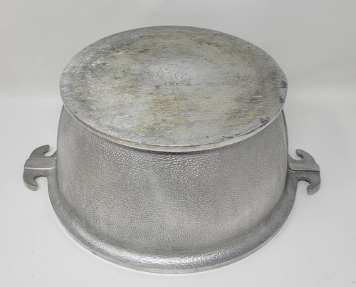 Vintage Guardian Service Hammered Aluminum 10" 4 Quart Round Pot W/ Glass Lid - Picture 8 of 14