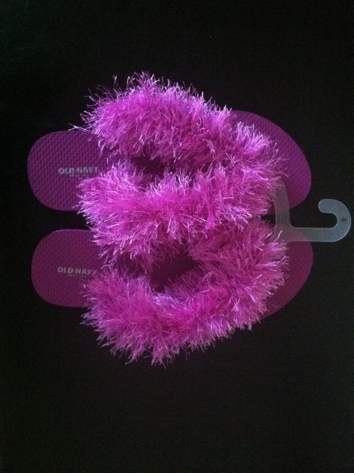 Chanclas Old Navy para mujer ganchillo púrpura con piel púrpura divertida S 7/8 Foto 2 de 2