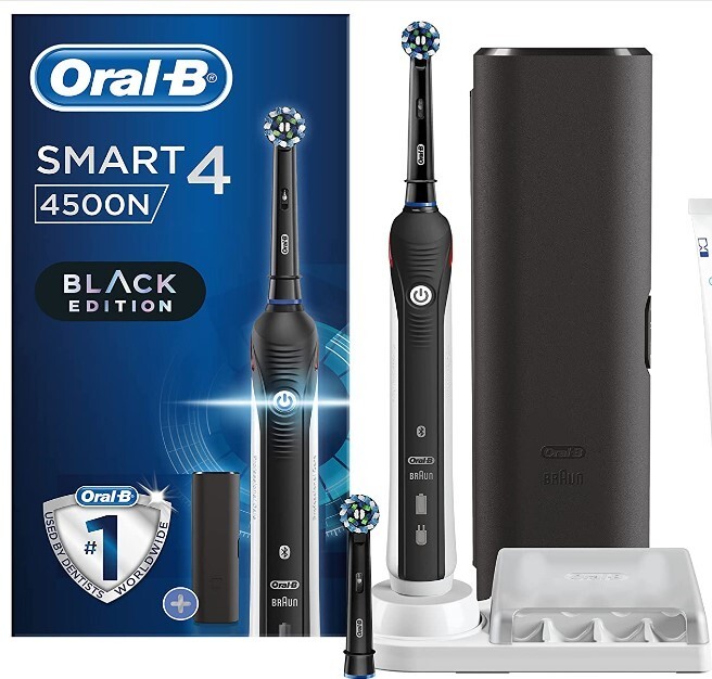 Oral-B Smart 4 4500 Black Edition: Design Nero e Tecnologia