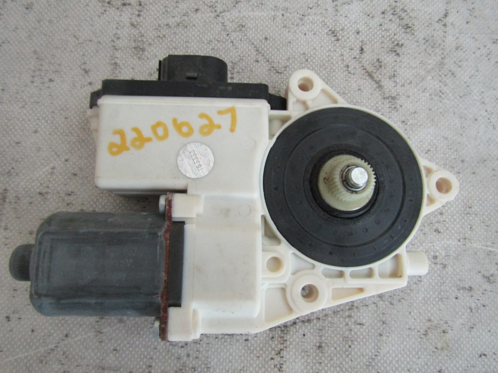 2011-2018 BENTLEY CONTINENTAL GT LEFT REAR POWER WINDOW MOTOR 3W8959703F