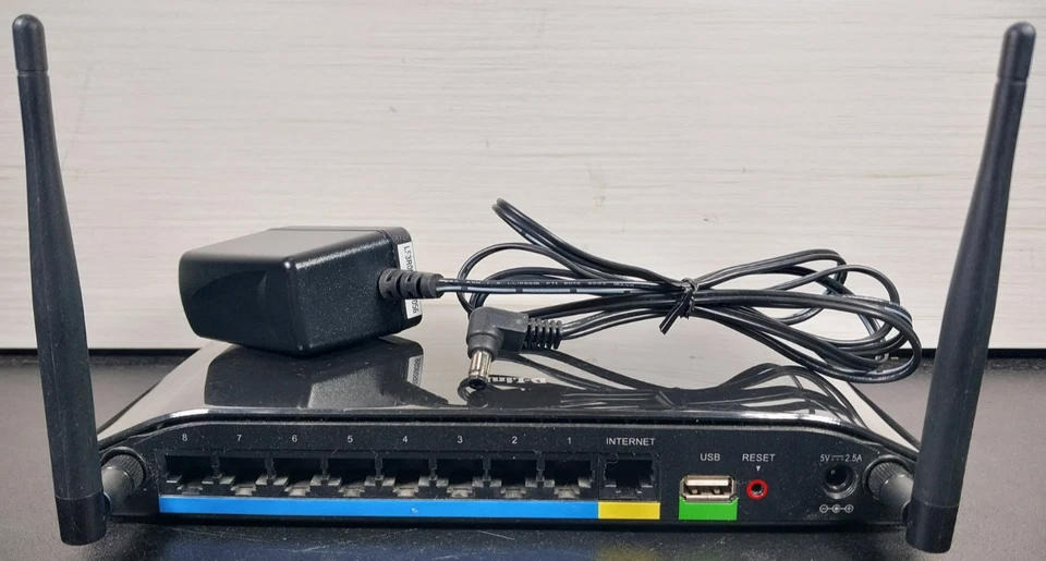 D-Link DIR-632 8-port Wireless N300 Supporting Wi-Fi Router Tested Works DD-WRT - Image 2 of 4