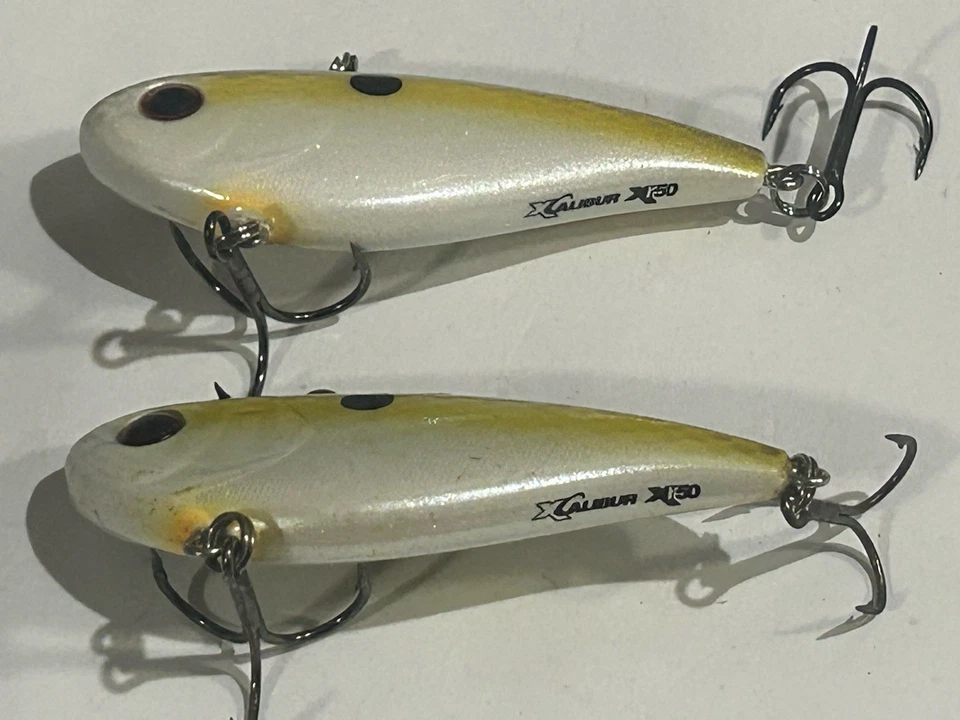 LOTE DE 2 SEÑUELOS Xcalibur XR50 Foxy Shad Raro Descontinuado Sin Labios Sonajero 5/8 OZ Foto 3 de 4