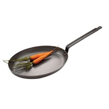 World Cuisine 4171936 14 1/8 in x 10 1/4 in Black Steel Oval Fry Pan