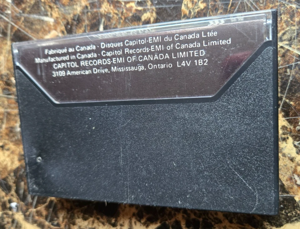 The Beatles Rubber Soul canadian cassette 1988 reissue 4XT-2442 - Image 2 of 4