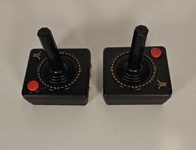 Atari vintage Flashback 2 video game console 2 wireless controllers power supply