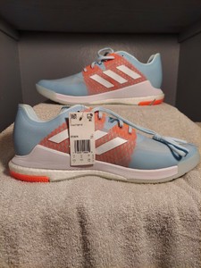 baby blue tennis shoes