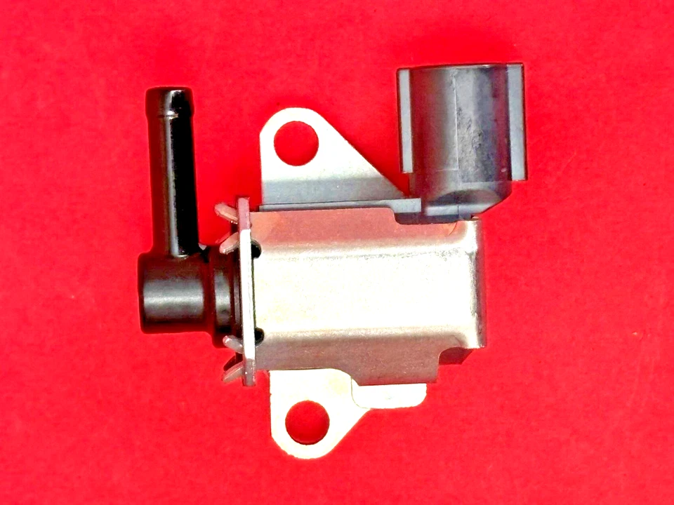 Vapor Canister Purge Solenoid OEM Mitsubishi K5t46691 for Eclipse Galant Outland - Image 3 of 4