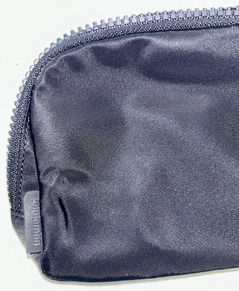 Lululemon Everywhere Belt Bag 1L with 55.5in Strap All Black NWT Authentic