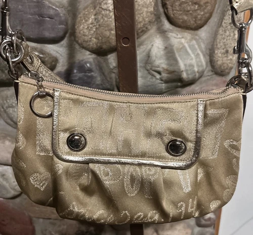 Borsa a tracolla Coach Poppy 15302 Groovy logo oro toppa storia